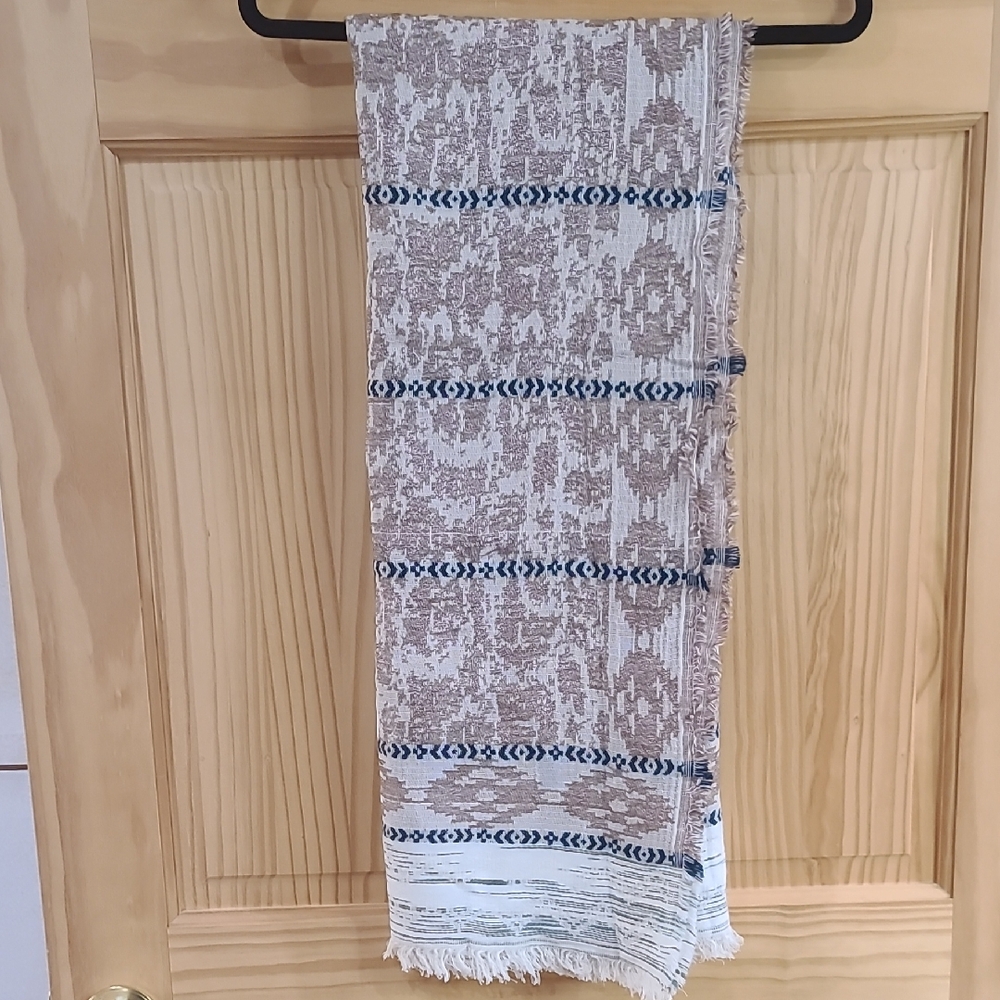 Brown & White Patterned Blanket Scarf